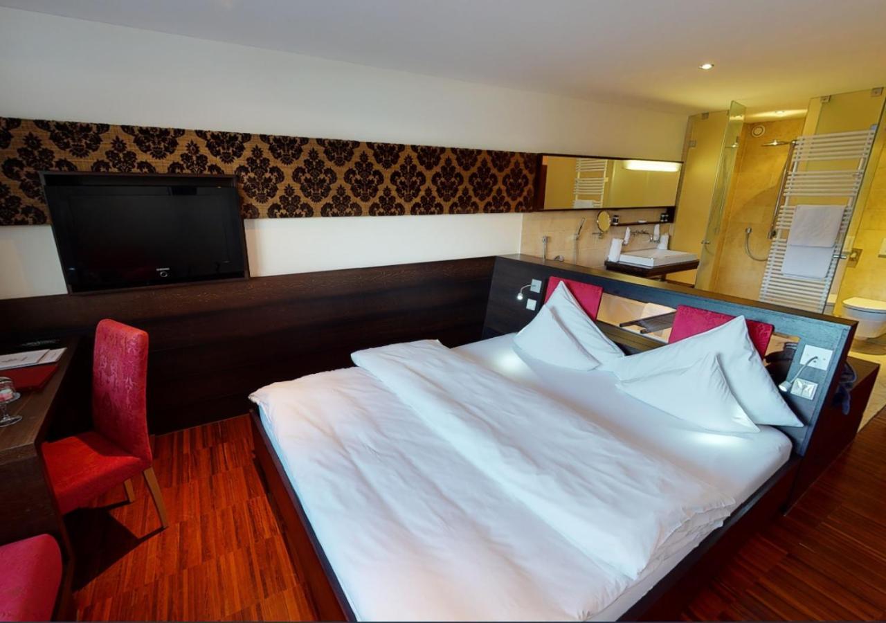 Wellnesshotel ...Liebes Rot-Flueh Haldensee Rom bilde