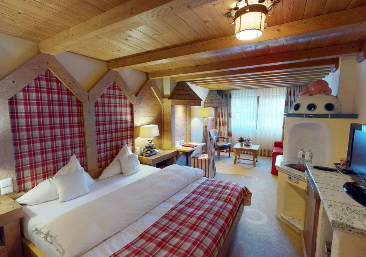 Wellnesshotel ...Liebes Rot-Flueh Haldensee Rom bilde